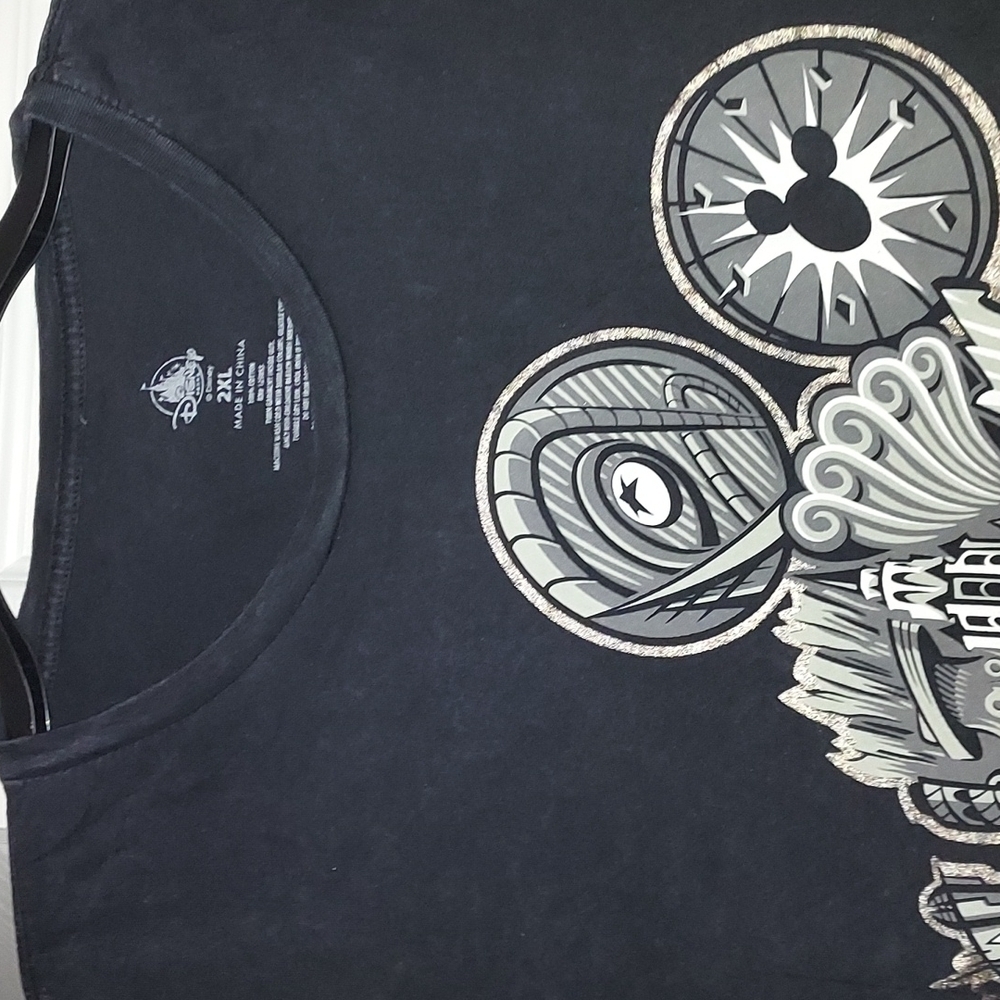 Disney artist series ron cohee mickey mouse black stoneware shirt - Picture 4 of 4